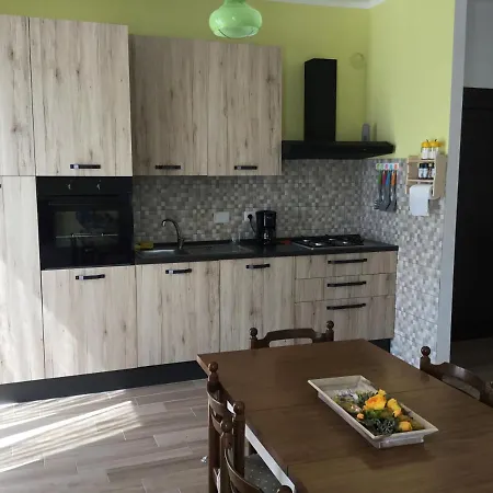 Casa Bea Con Piscina E Giardino בית נופש