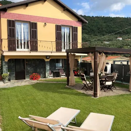 Casa Bea Con Piscina E Giardino בית נופש *