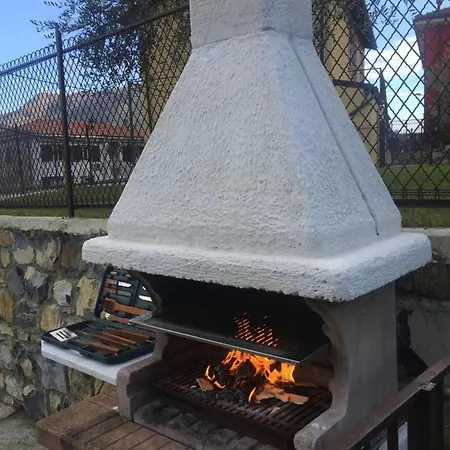 Casa vacanze Casa Bea Con Piscina E Giardino Caravonica