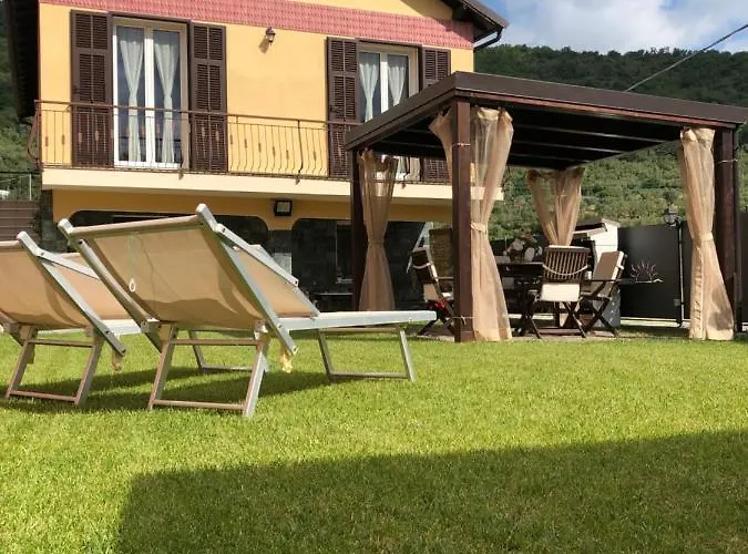 Casa Bea Con Piscina E Giardino Caravonica