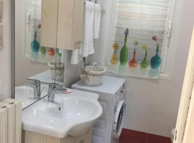 Casa Bea Con Piscina E Giardino Vakantiehuis Caravonica